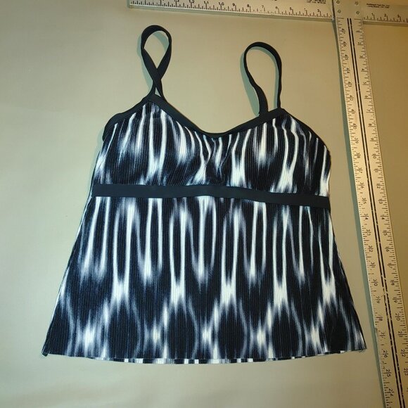 Maxine of Hollywood Top Swinsuit Swimwear Size 10 Scoop Neck - Picture 4 of 9